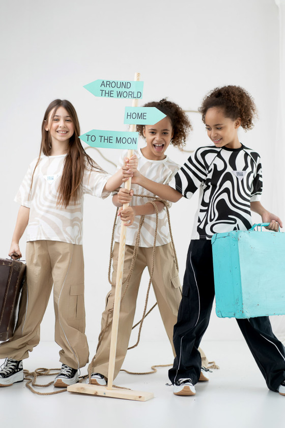 Spodnie spadochronowe dla dziewczynki Lampasy