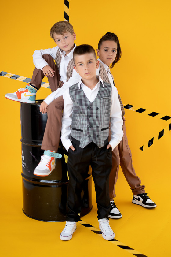 komplet dla chłopca ,  kamizelka spodnie mucha dla chłopca odzież dziecięca sówka sklep