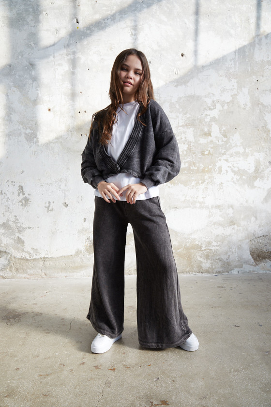 dres bawełna spodnie szerokie nogawki t-shirt oversize bawełna jakość premium dres dla dziewczynki dres do szkoły komplet dla dz dres bawełna spodnie szerokie nogawki t-shirt oversize bawełna jakość premium dres dla dziewczynki dres do szkoły komplet dla dz