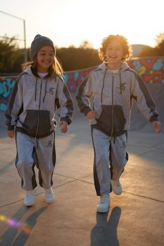 Komplet uniwersalny bluza rozpinana i spodnie 65