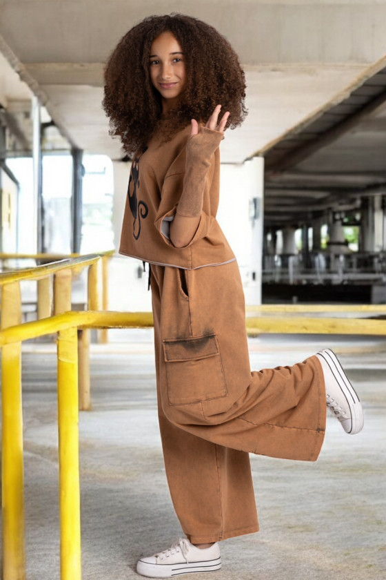 Komplet bawełniany dla dziewczynki over size szerokie spodnie  odzież dziecięca dres bawełniany