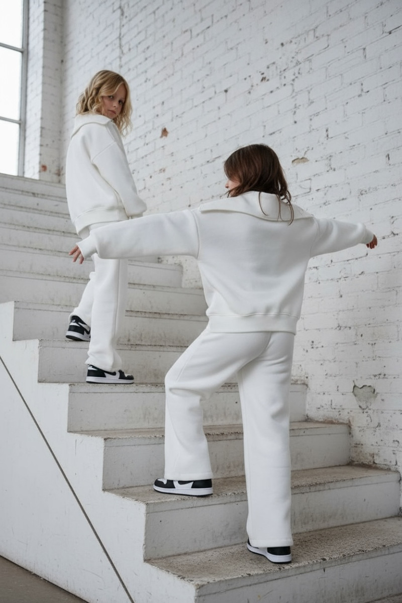 Komplet ocieplany bluza i spodnie Kołnierz Śmietanka Komplet ocieplany bluza i spodnie Kołnierz Śmietanka