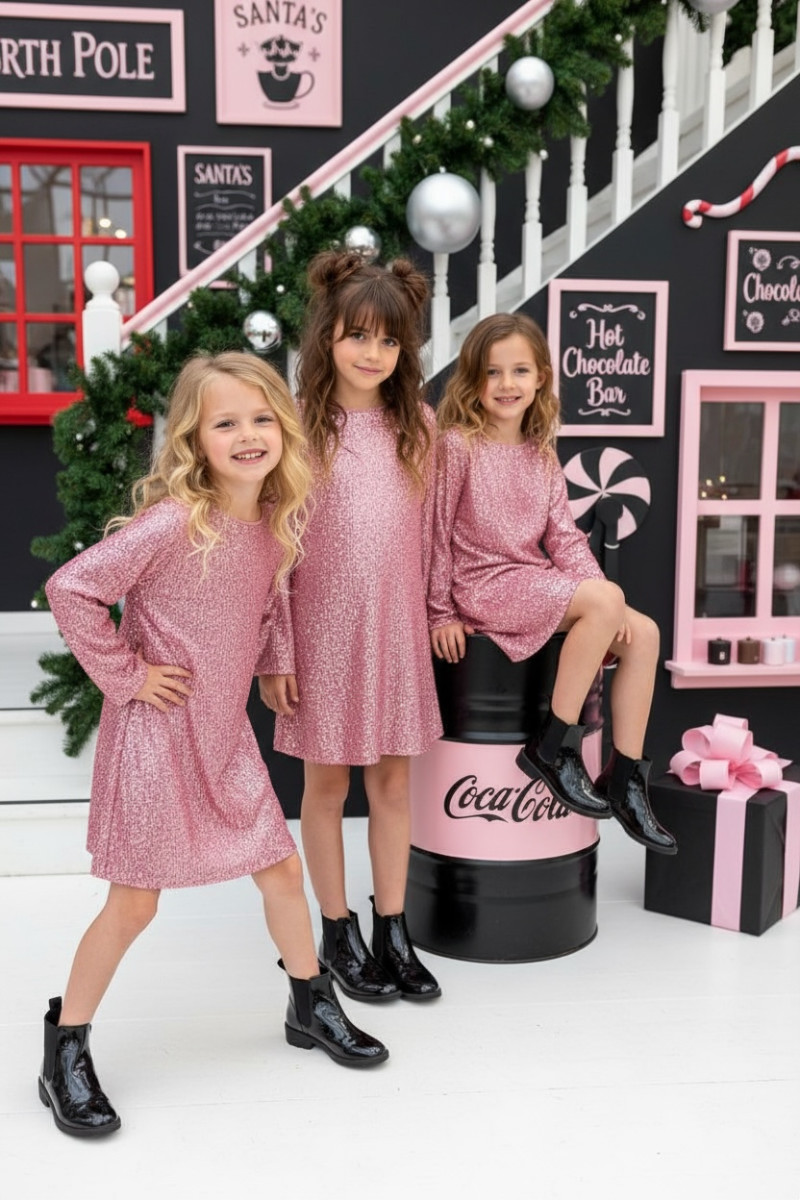 Sukienka dla dziewczynki Kokarda Pudrowa Sukienka dla dziewczynki Kokarda Pudrowa