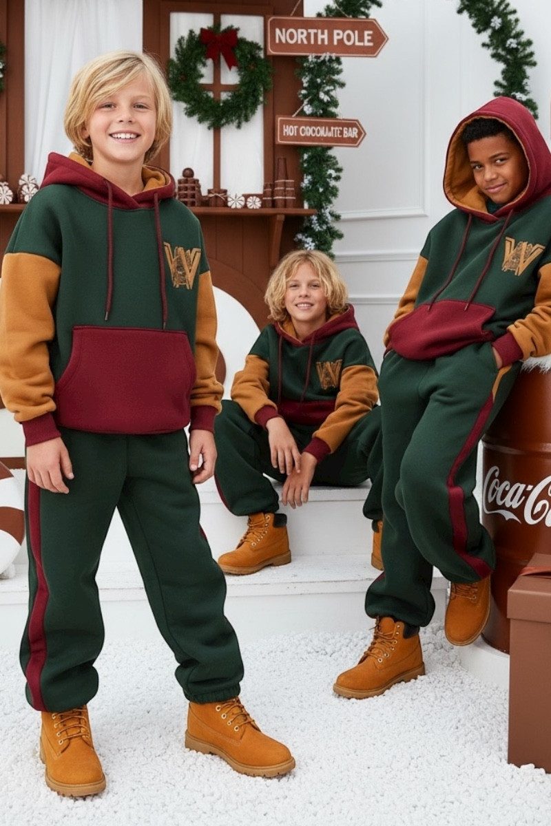 Komplet chłopięcy ocieplany bluza i spodnie "W"