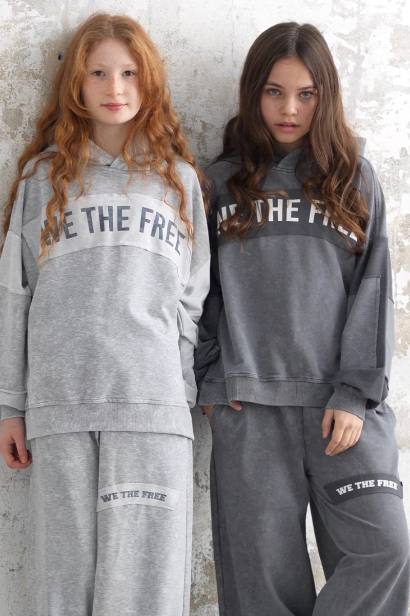Komplet We The Free jasny szary