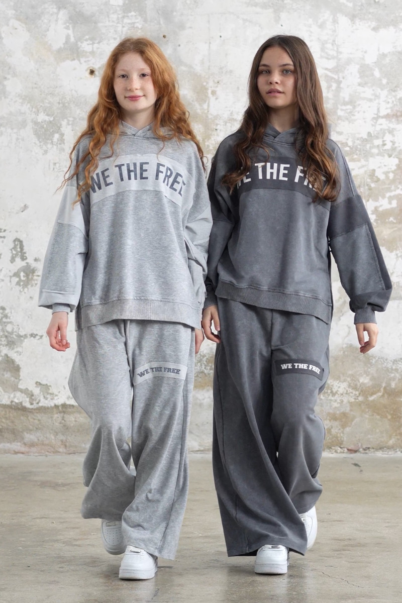 Komplet We The Free ciemny szary