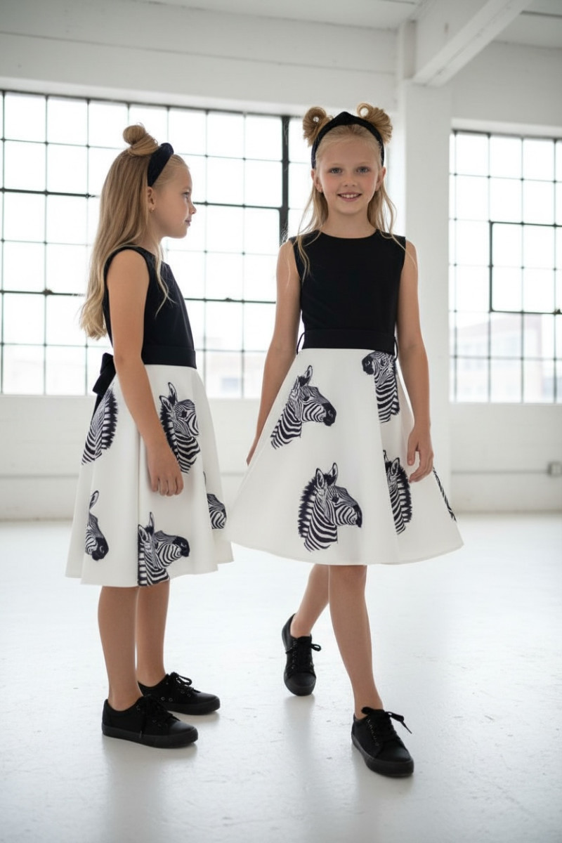 Sukienka dla dziewczynki Zebra biało-czarna