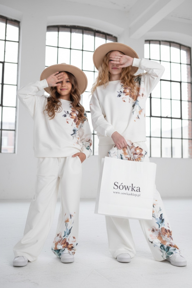 Komplet dla dziewczynki bluza i spodnie Spring Look