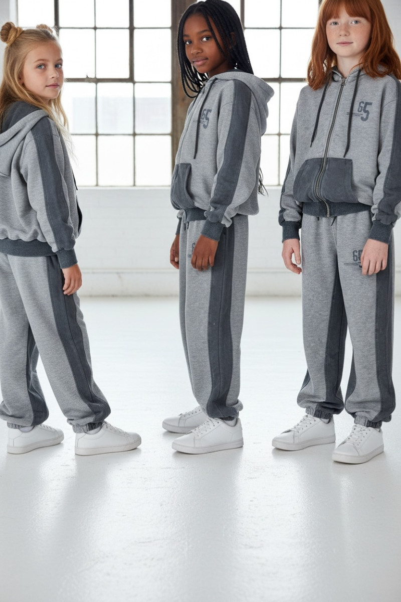 Komplet bluza rozpinana i spodnie 65