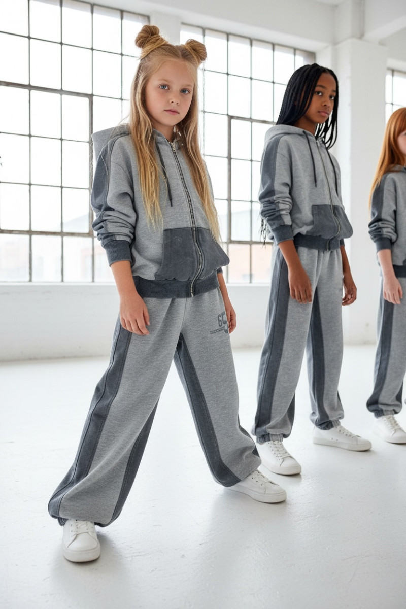 Komplet bluza rozpinana i spodnie 65
