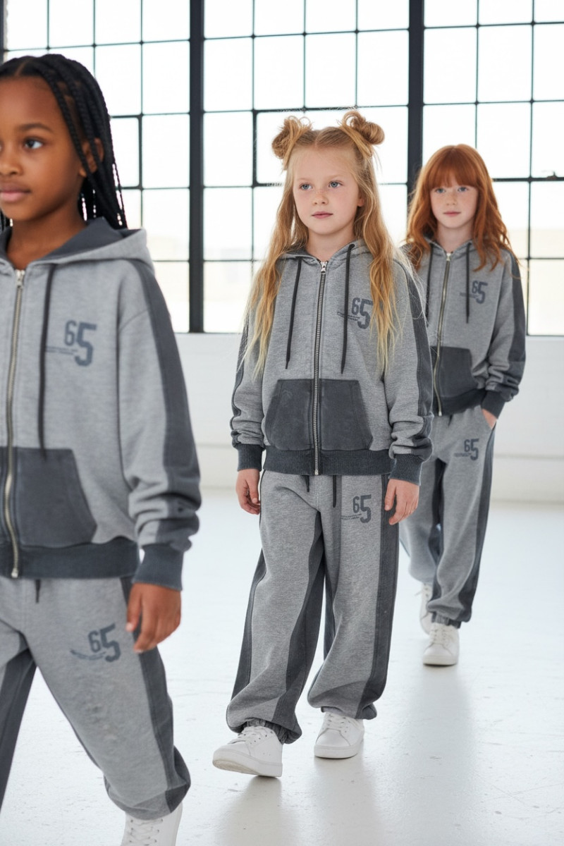 Komplet bluza rozpinana i spodnie 65